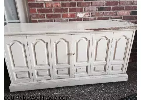 FREE - Buffet Console