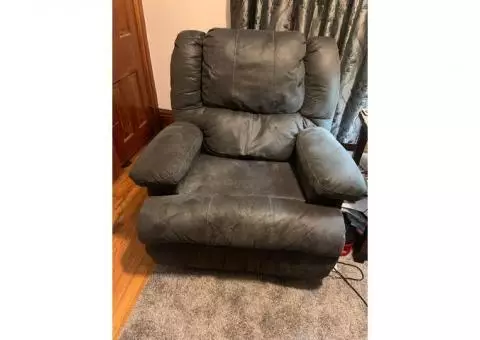 Massage recliner