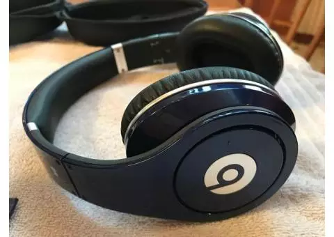 Studio Beats by Dr. Dre 1.0