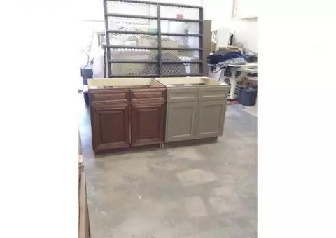 Kitchen & Bath Cabinets