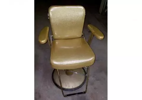 Barber chair