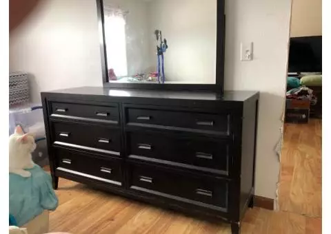 Bedroom set