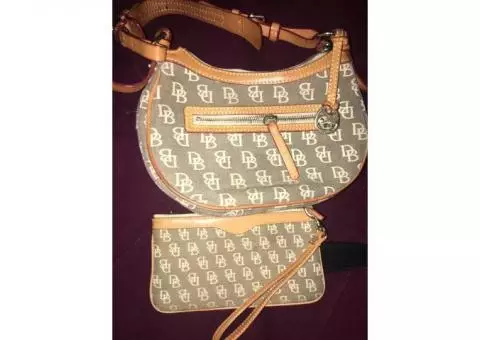 Dooney and Bourke monogram purse(2)