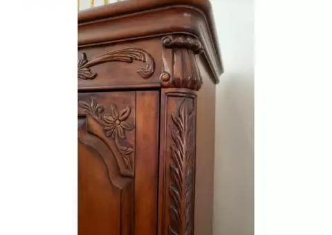 Armoire