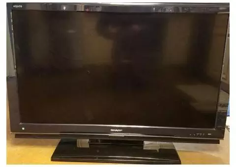 Sharp Aquos 46" LCD TV