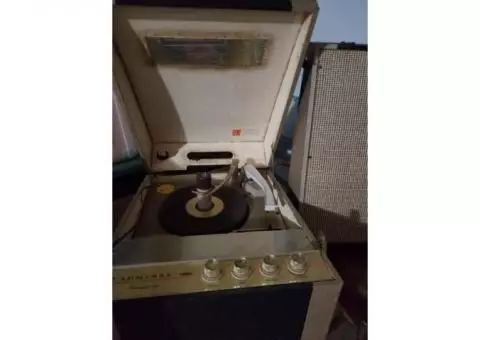 Vintage Admiral ⁸Stereophonic Phonograph