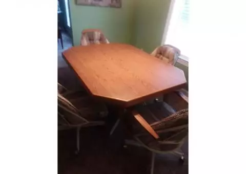 Kitchen table