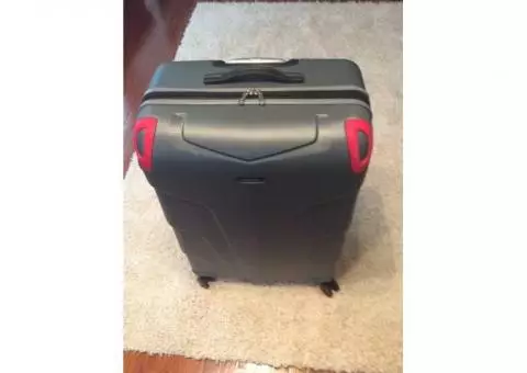 Hard shell luggage