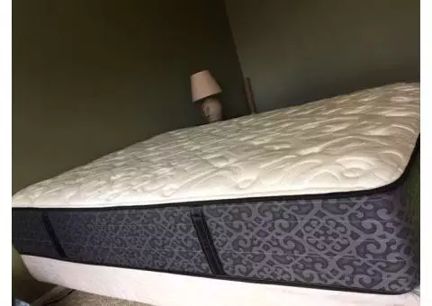 Adjustable Queen Size Bed - Excellent Condition $500 OBO