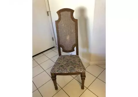 4 Dining room chairs