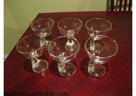 DESSERT GLASS CUPS