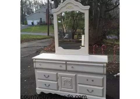 Girls Bedroom dresser