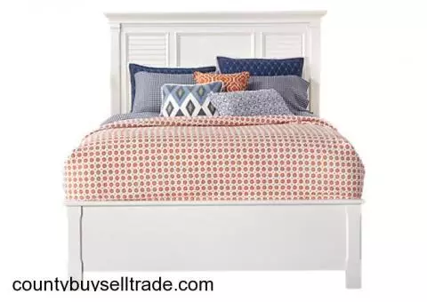 White Cottage Queen Bedroom Set