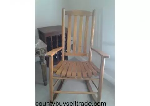 SOLID WOOD ROCKER