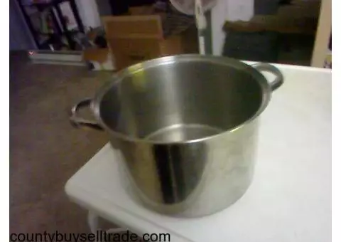 Stewing Pot