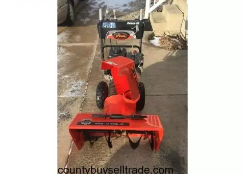 2012 Ariens Snowblower - 30" Width 305cc Engine