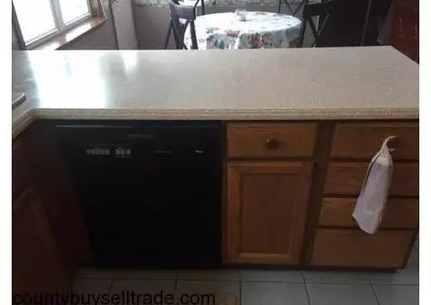 Quartz CountertopMatching double sink