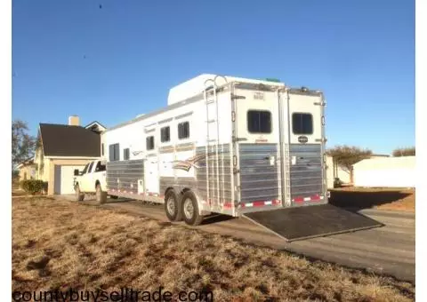 2011 Sooner Horse Trailer