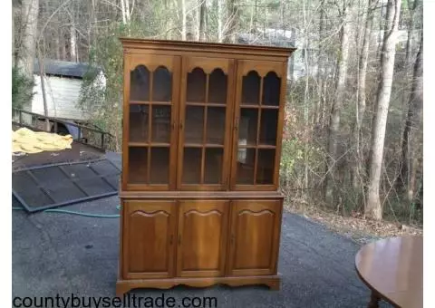 DINNING ROOM FURNITURE