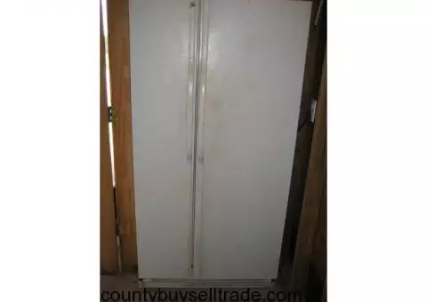 GE Side by Side Refrigerator