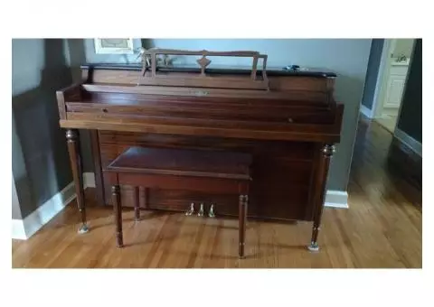 Vintage Piano