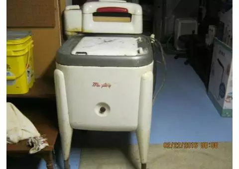 Maytag wringer washer