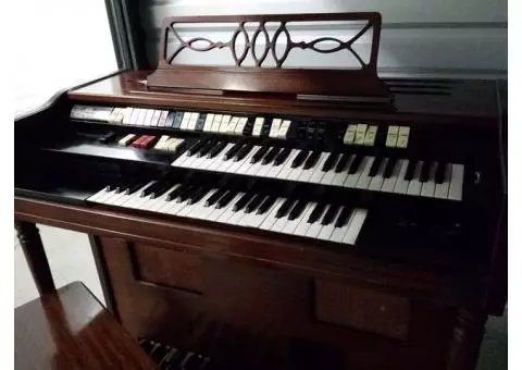 Wurlitzer Organ - FREE