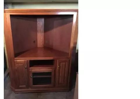 Oak Corner entertainment center