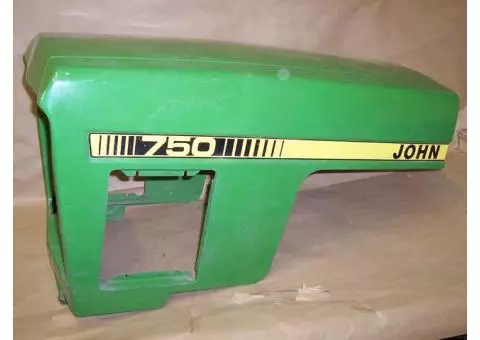 John Deere 750 Compact Tractor HOOD