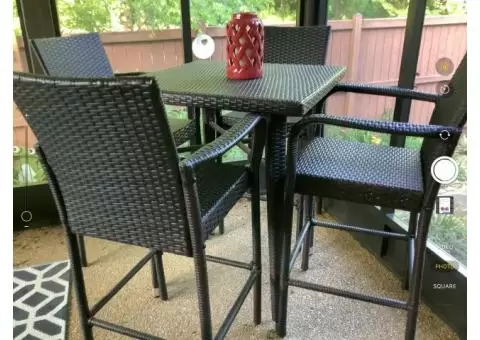 Outdoor table and chairs