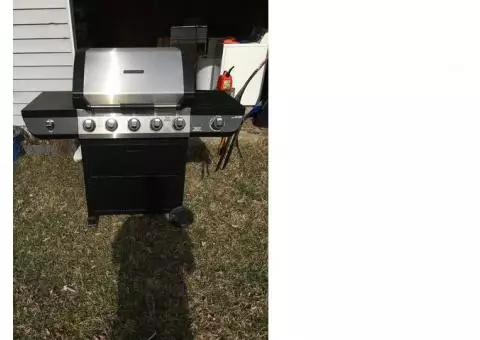 Practically New Brinkman Grill