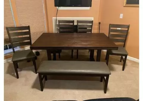 Dining room set