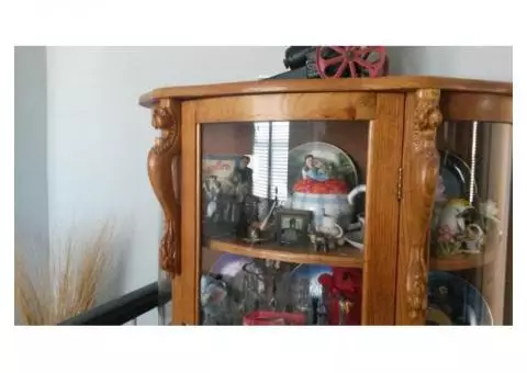 Curio display cabinet