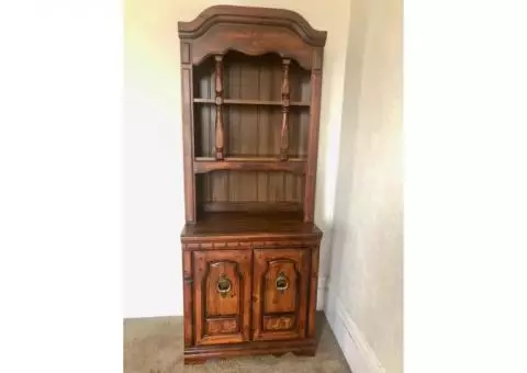 DINING ROOM/LIVING ROOM HUTCH