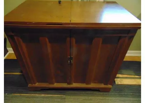 Sewing Machine Cabinet