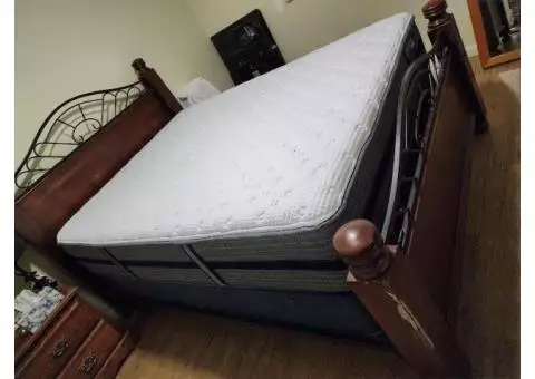 MATTRESS & BOX SPRING