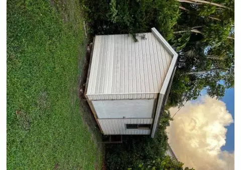 Storage shed 8x 10 Suncrest