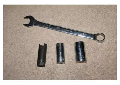 FOR SALE...SOCKETS/WRENCH