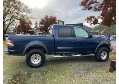 2002 Ford F150- Super Crew