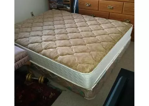 Mattress and box spring set