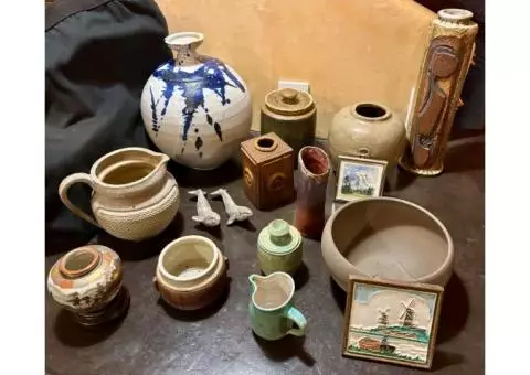 18 assorted pottery pieces