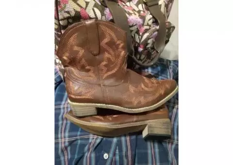 Women's boots