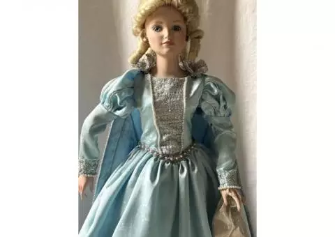 Vintage 1987 Cinderella Doll 25" By Danbury Mint Collection