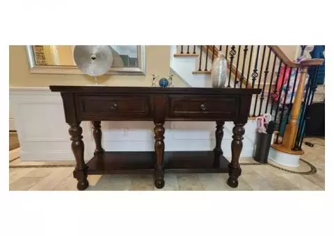 Porter Server (Rustic Brown) from Ashley Furniture