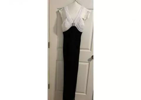 Ladies Formal Dress Size M