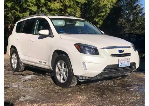 2014 Rav4 EV Fully Electric Limited Edition SUV