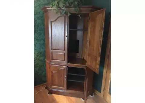 Corner TV Stand