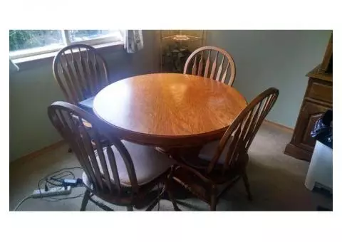 Oak dining table