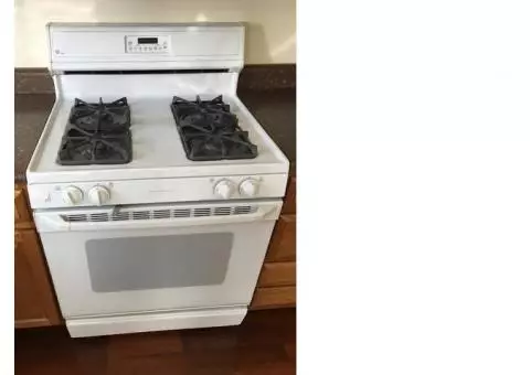 GE white oven - GAS