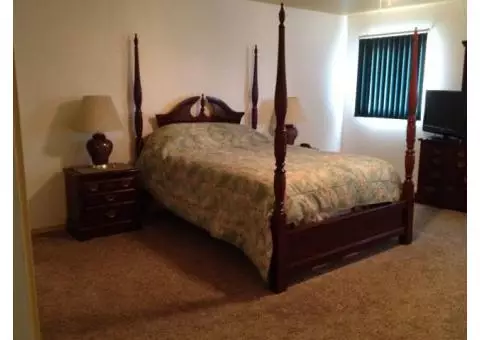 Queen Bedroom Set